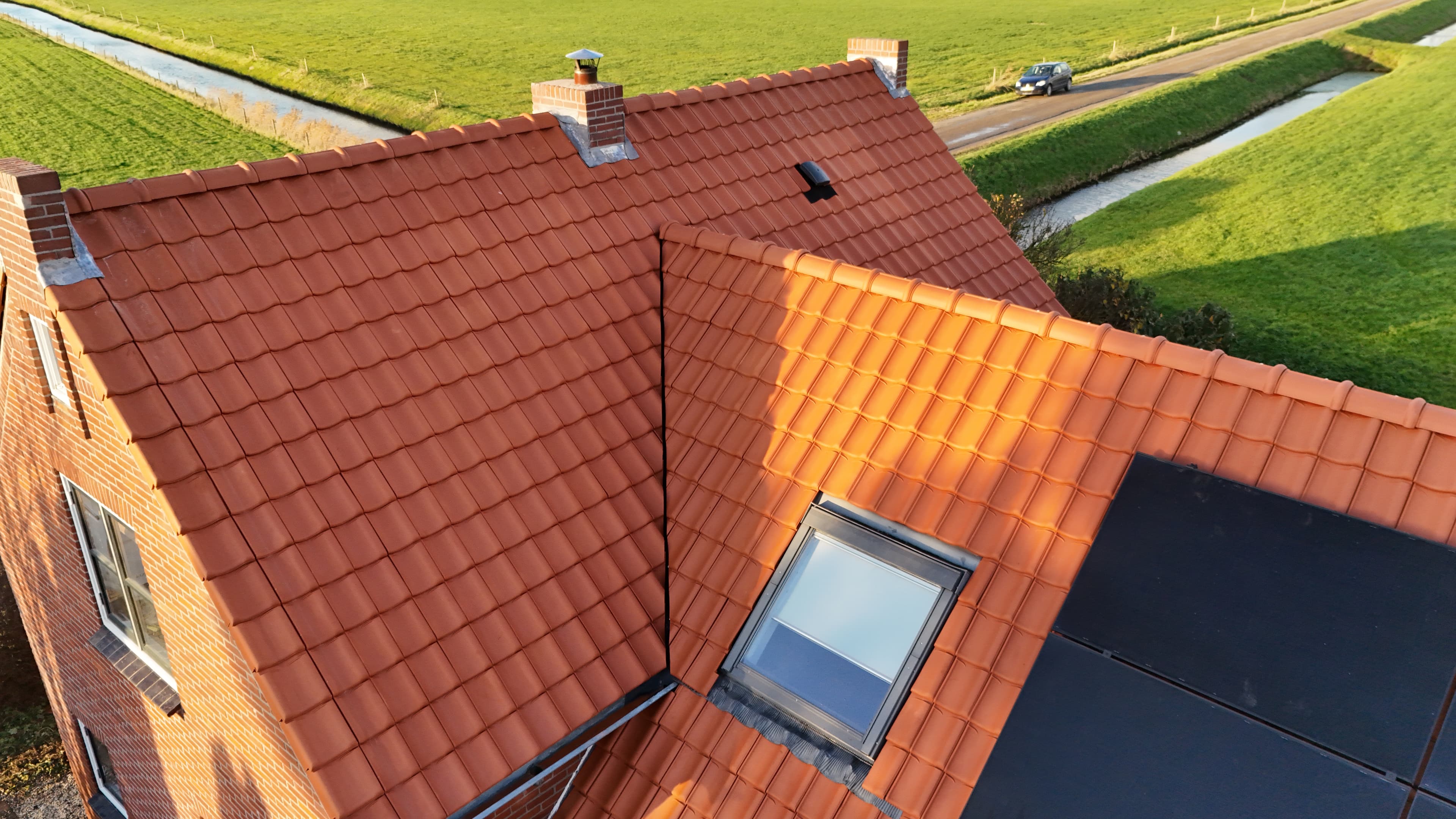 Nieuwe dakpannen in Breda